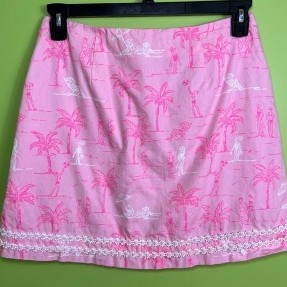 Lilly Pulitzer Skirts | Lilly Pulitzer Pink Daisy Beach print Chain Mini Skirt